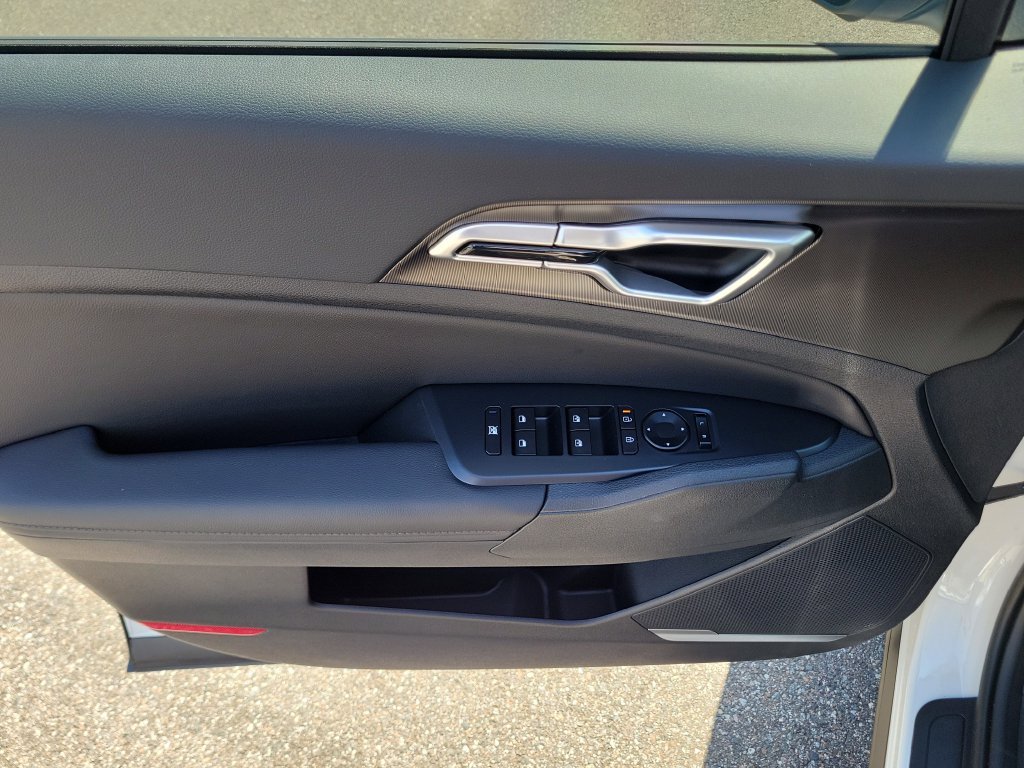 New 2026 Glacial White Pearl Kia EX image 21