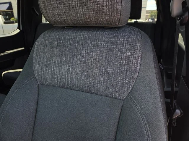 Used 2023 Oxford White Ford XLT image 14
