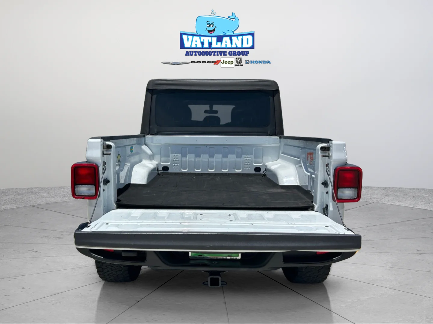Used 2020 Bright White Clearcoat Jeep Sport image 35