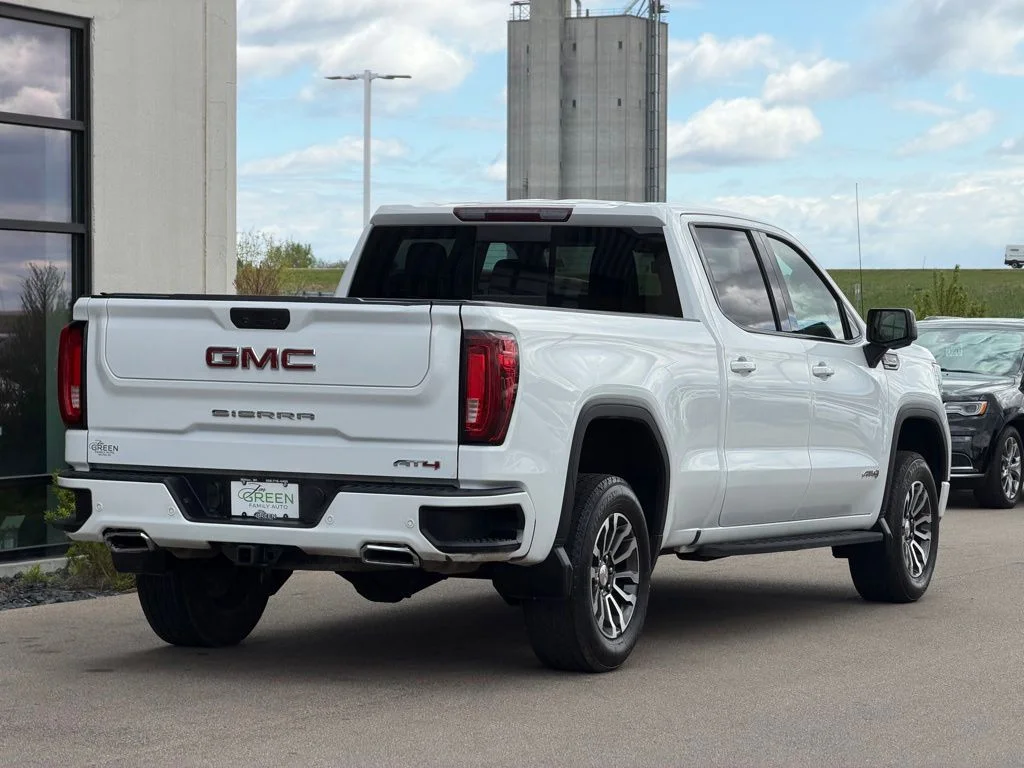 Used 2021 White GMC AT4 image 5