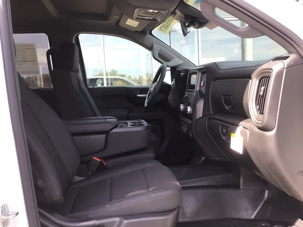 New 2026 Summit White GMC Pro image 7