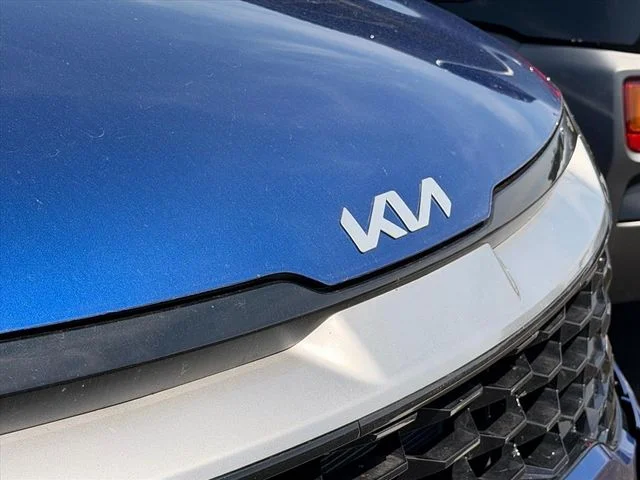 Used 2025 Blue Kia EX image 8