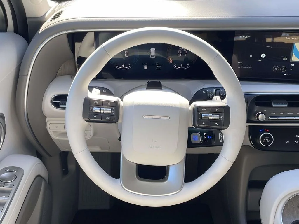 New 2026 White Hyundai SE image 12