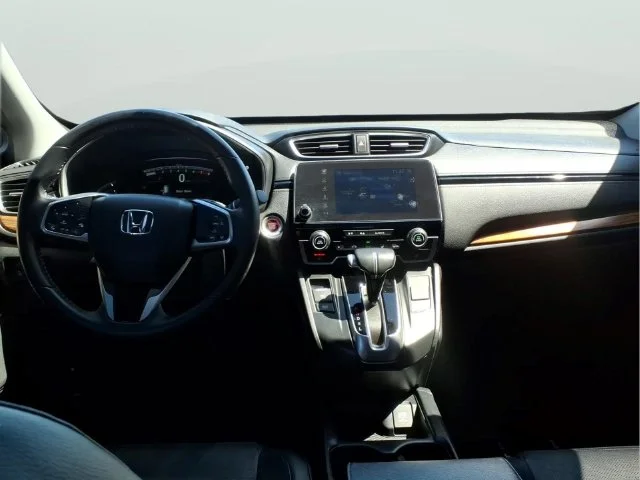 Used 2017 White Honda Touring image 11