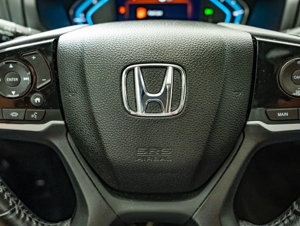 Used 2019 White Honda EX-L image 31
