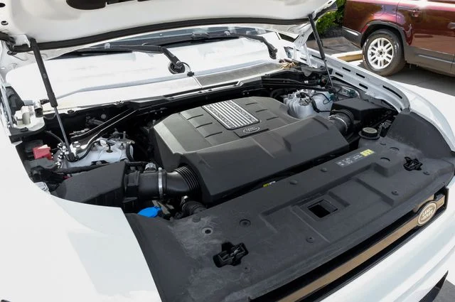 2025 Land Rover Defender V8 - Photo 62