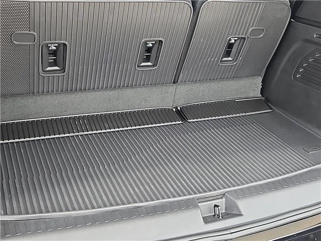 Used 2026 Sterling Gray Metallic Chevrolet High Country Front-Wheel Drive image 9