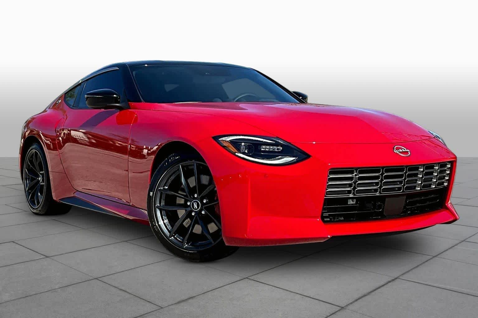 New 2026 Solid Red / Super Black Two-tone Nissan Performance image 2