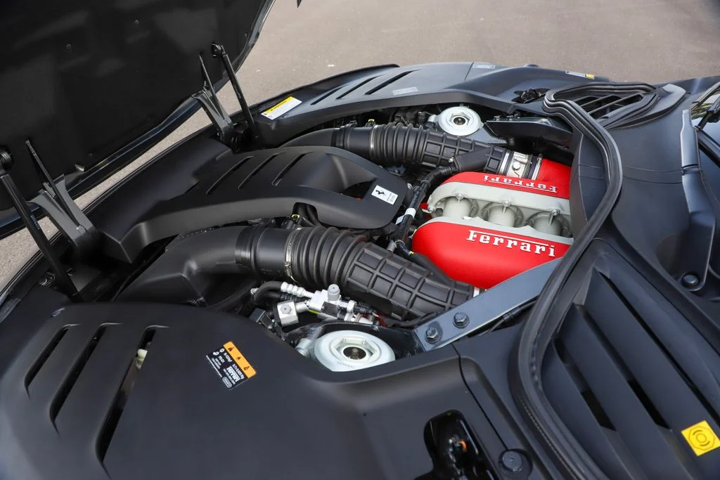 2025 Ferrari Purosangue Base - Photo 51