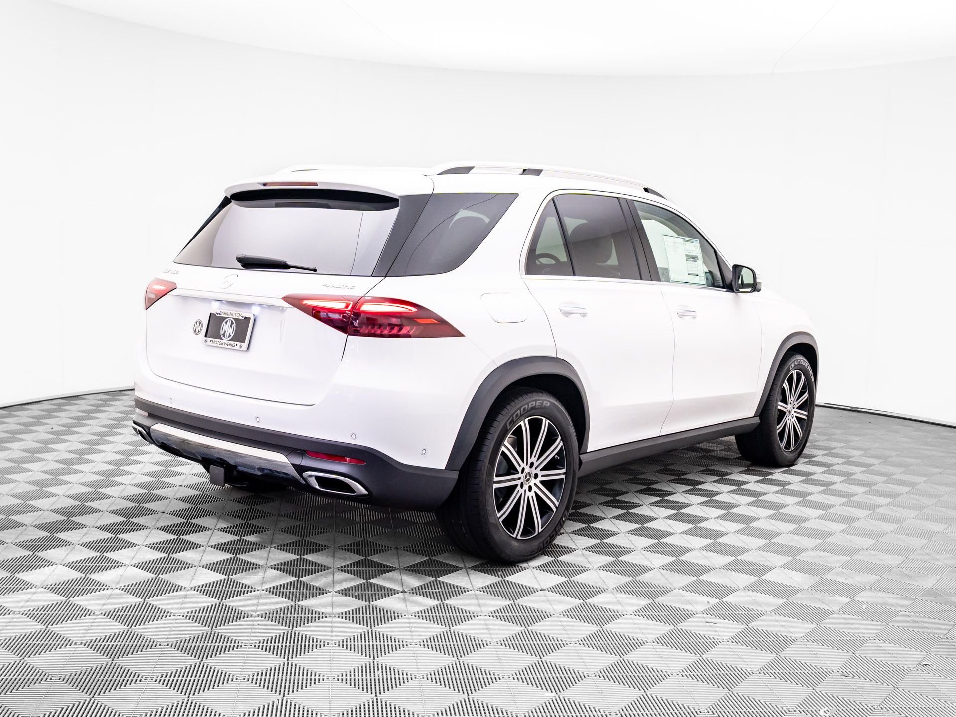 New 2026 Polar White Mercedes-Benz GLE 350 image 5