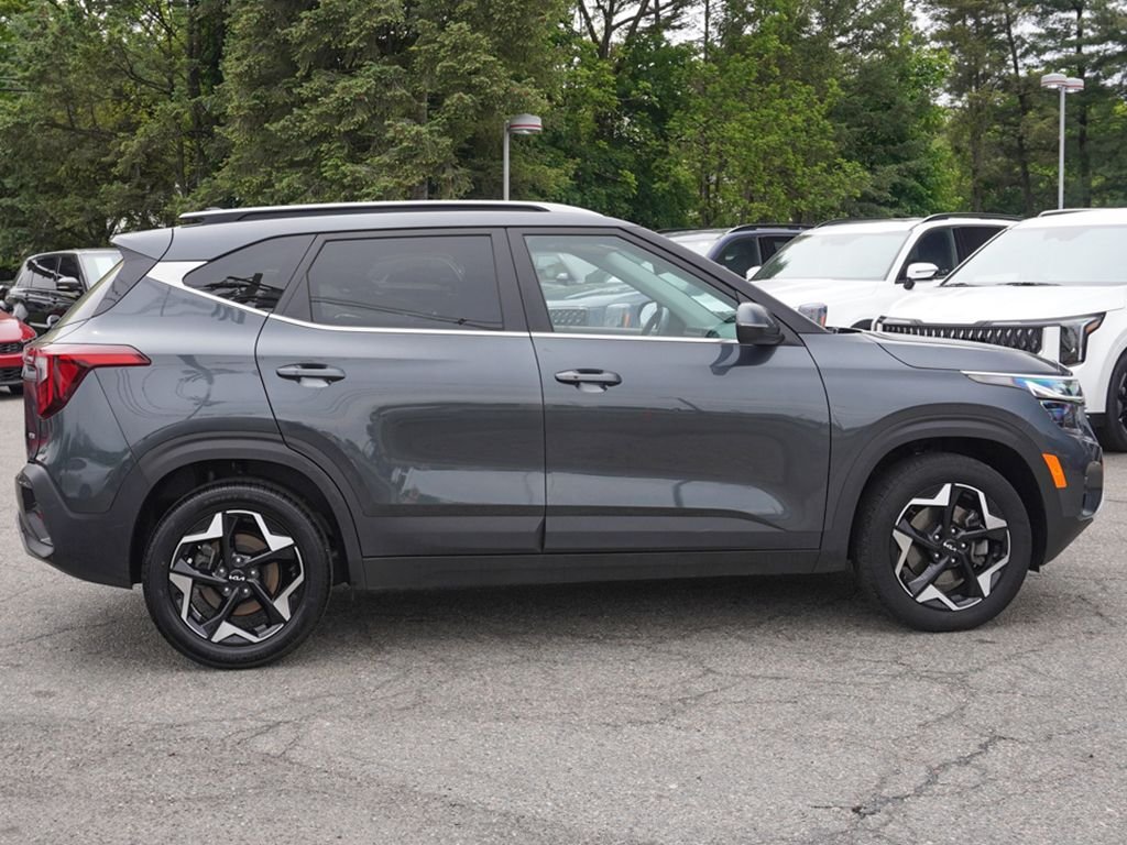 Used 2024 Gray Kia EX image 18