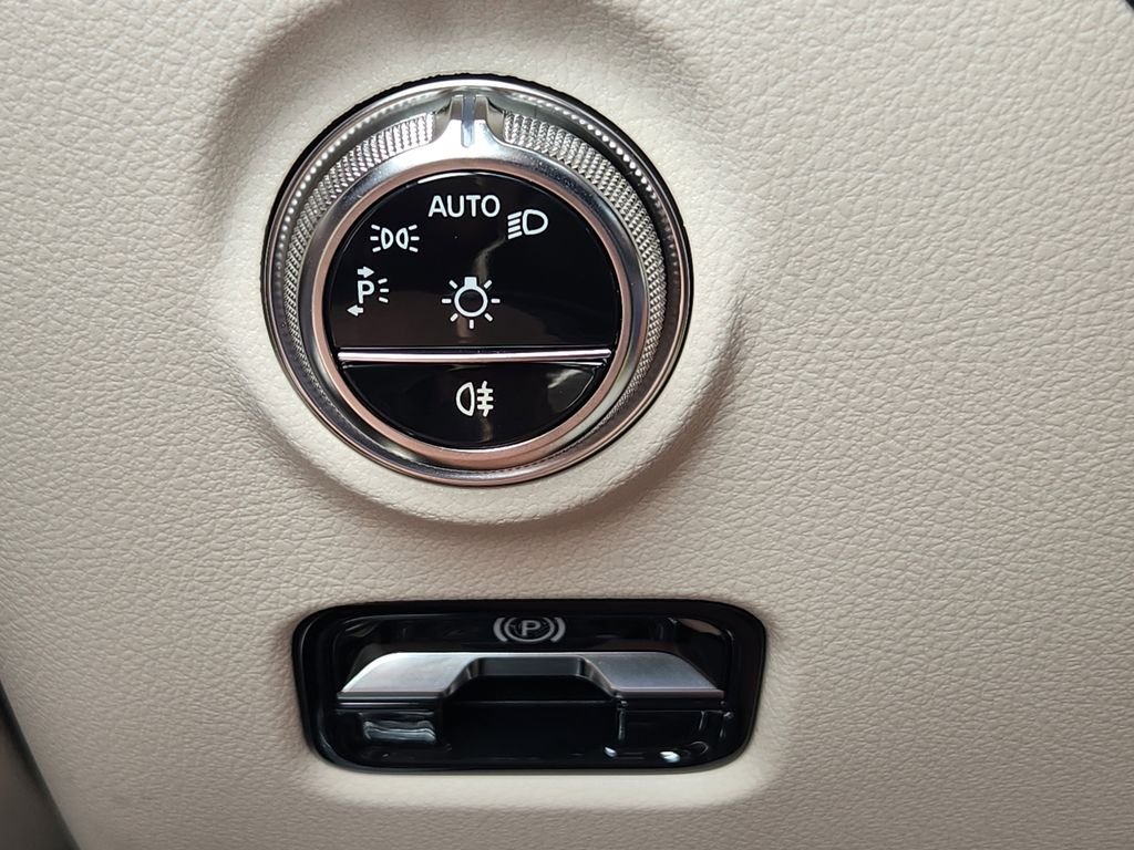 Certified Used 2026 Polar White Mercedes-Benz 300 4MATIC® image 28