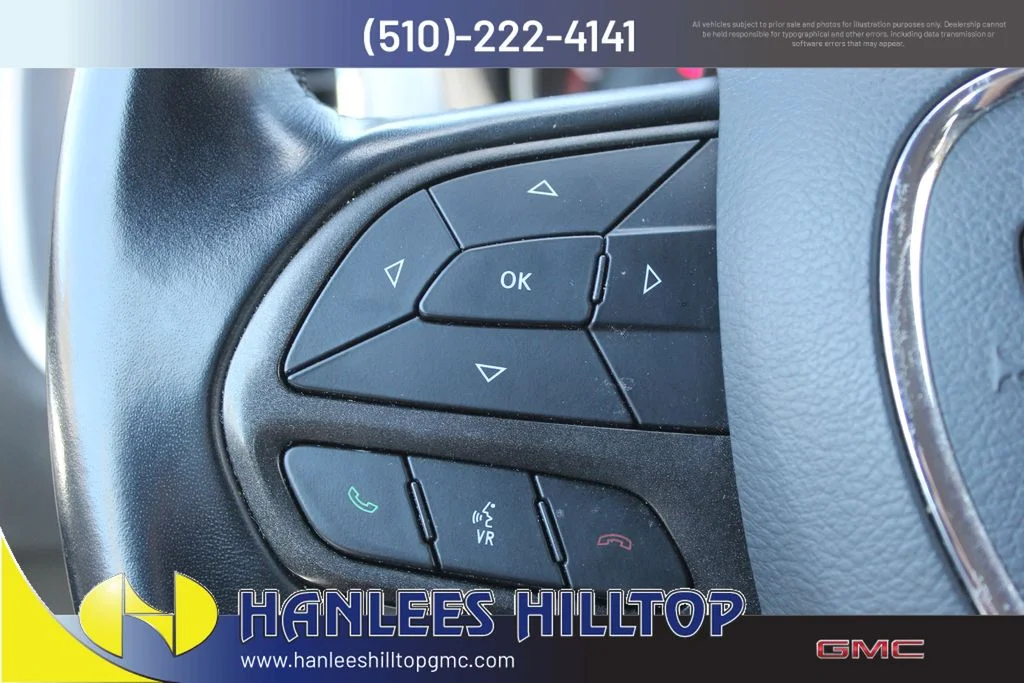 Used 2022 Red Dodge SXT image 26