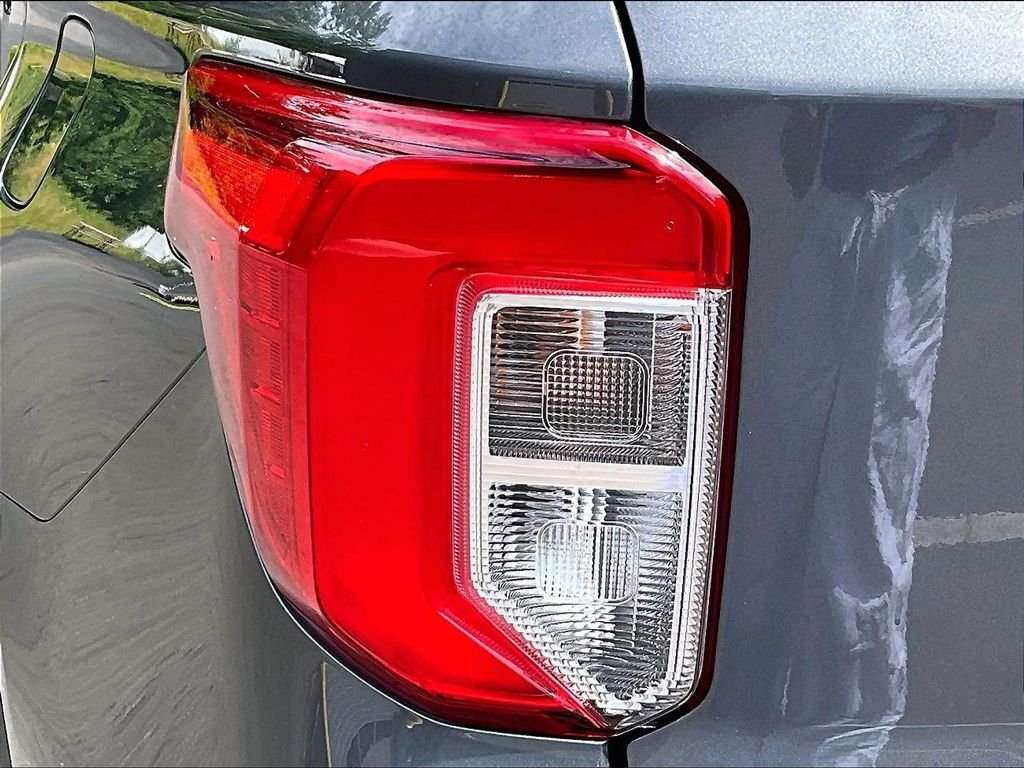 Used 2023 Gray Ford XLT image 26