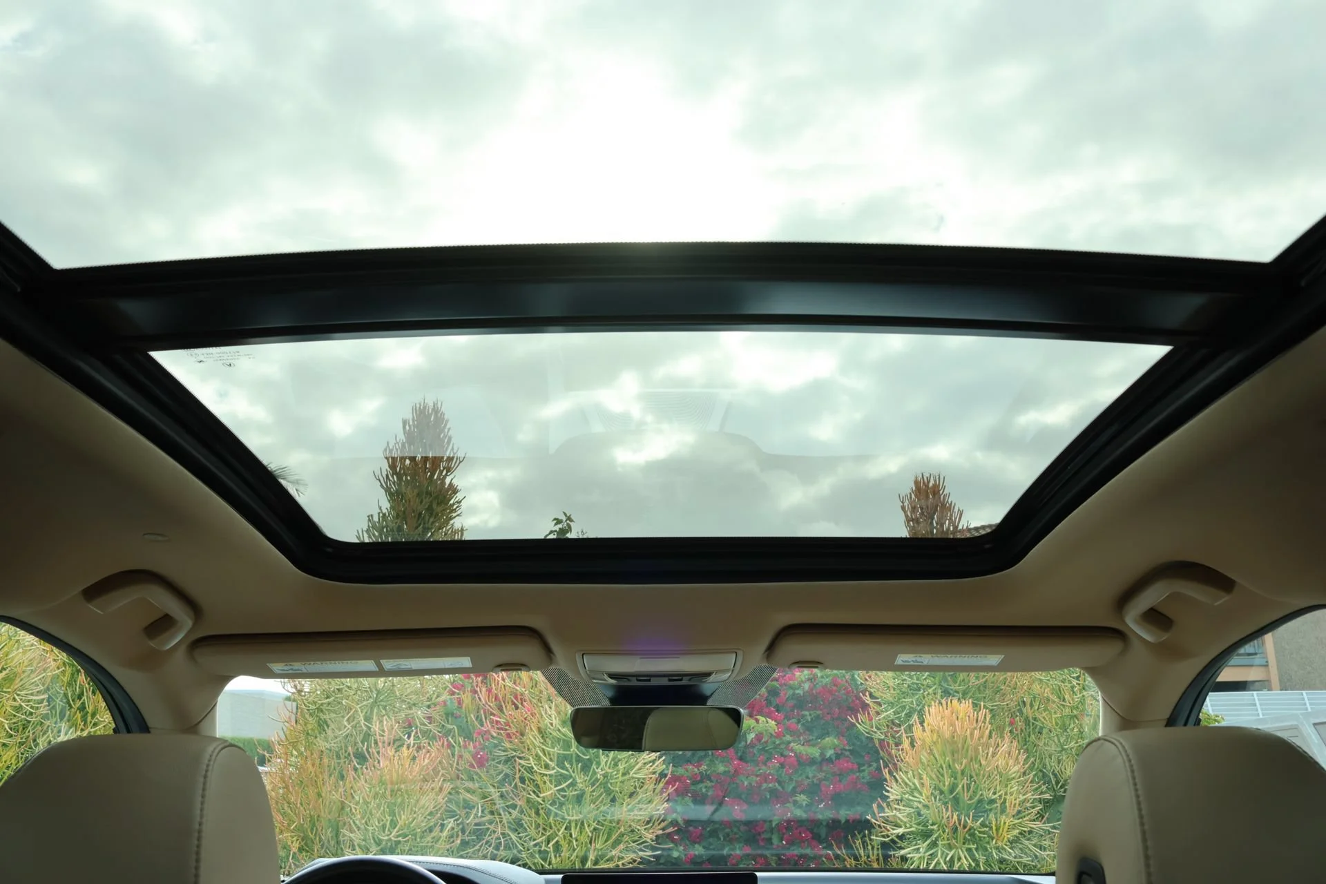 Certified Used 2024 Platinum White Pearl Acura MDX image 43