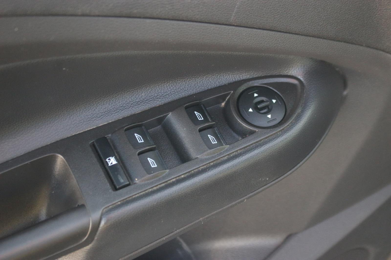 Used 2019 Black Ford S image 13