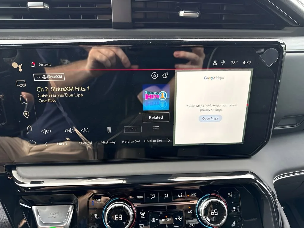 New 2026 Sterling Metallic GMC AT4X image 18