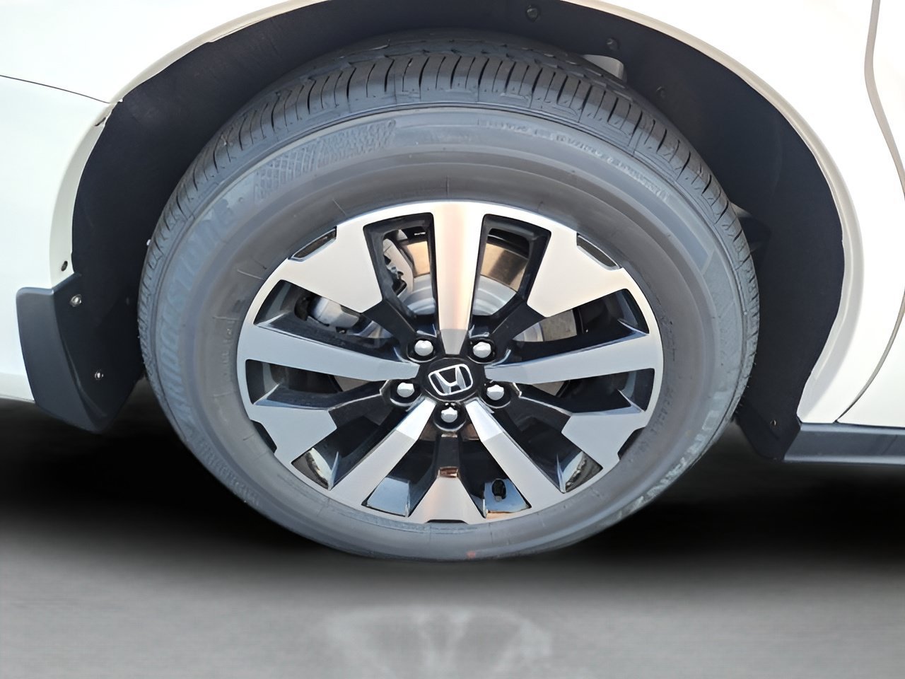 New 2027 Platinum White Pearl Honda EX-L image 9