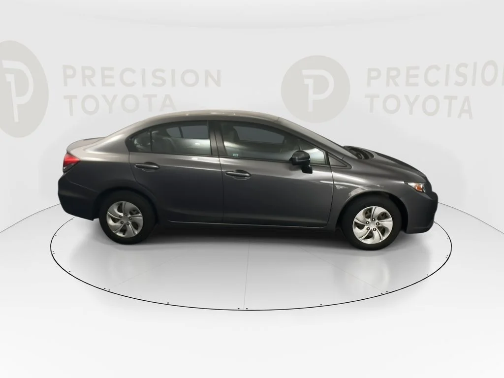 Used 2015 Modern Steel Metallic Honda LX image 23