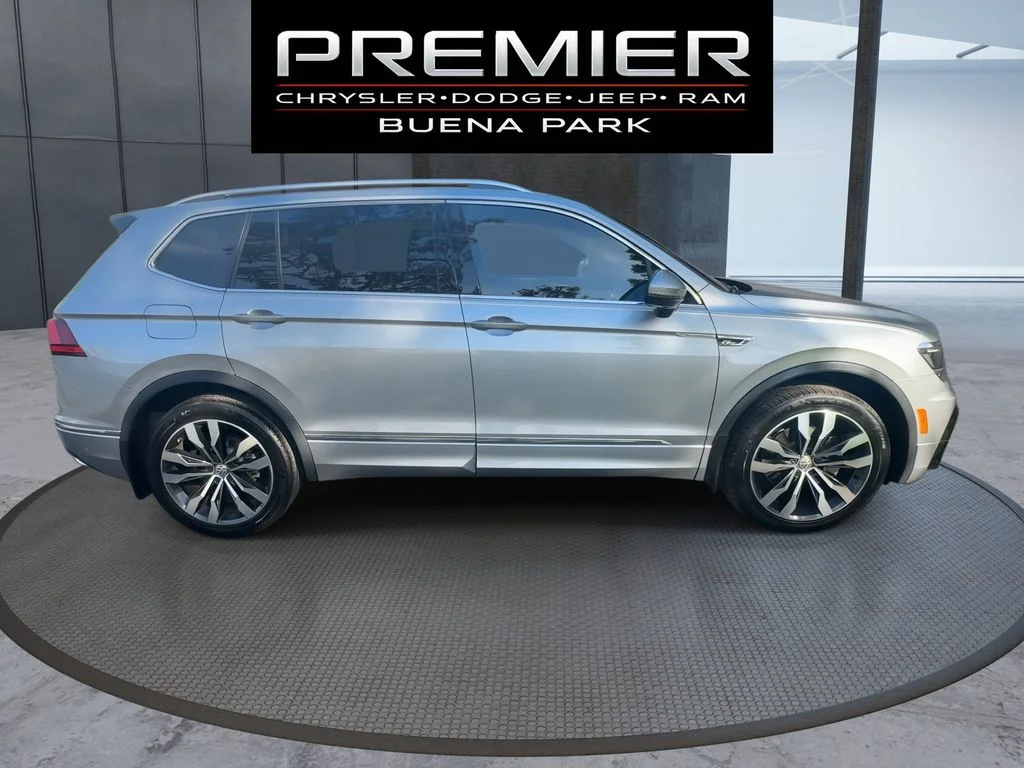 Used 2020 Silver Volkswagen 2.0T SEL Premium R-Line image 9