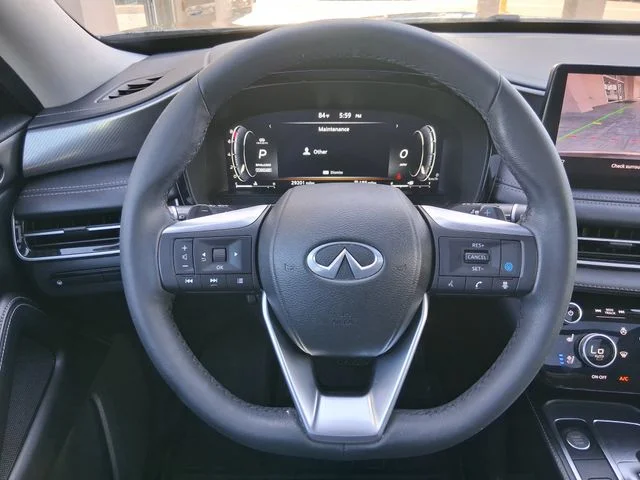 Used 2024 Gray INFINITI LUXE image 9