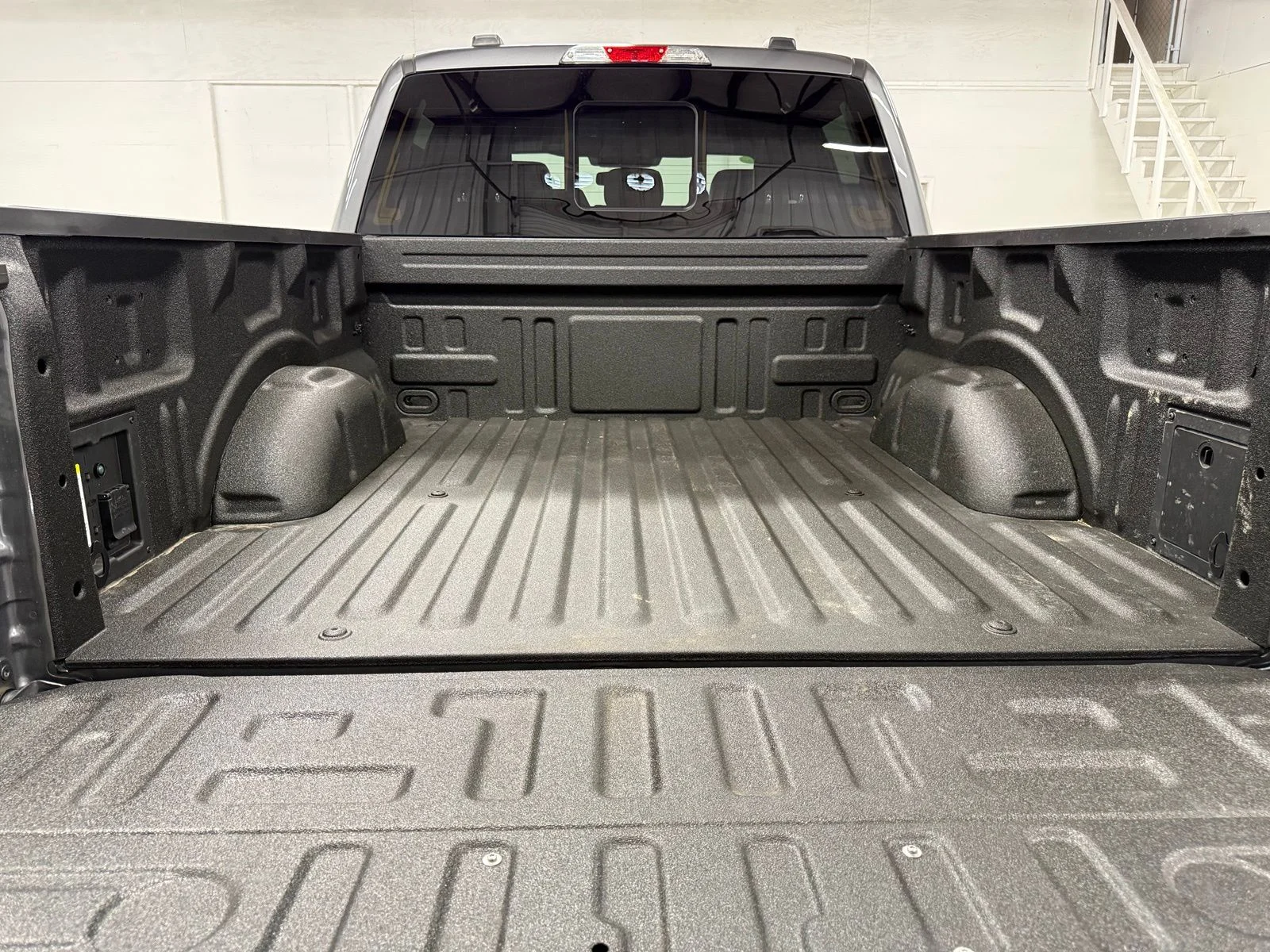 Used 2025 Gray Ford Tremor image 9