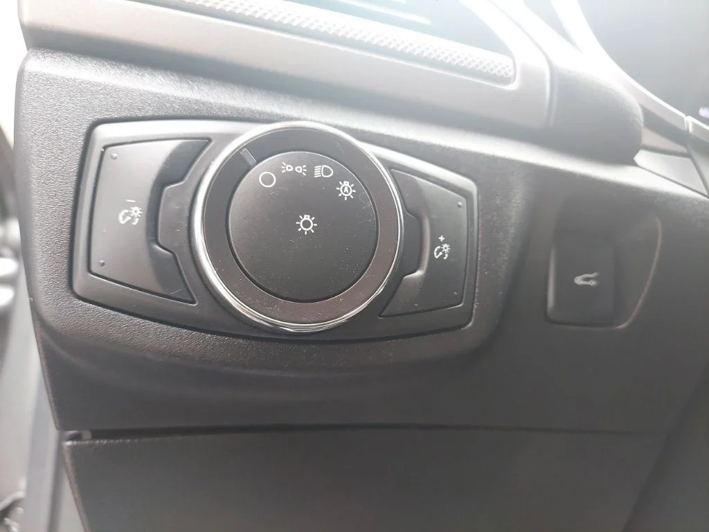 Certified Used 2018 Gray Ford S image 19