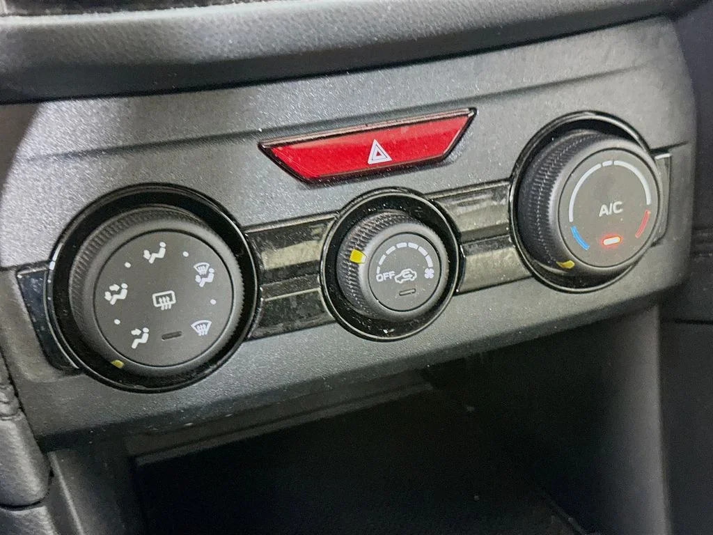 Used 2020 Blue Subaru Base image 18