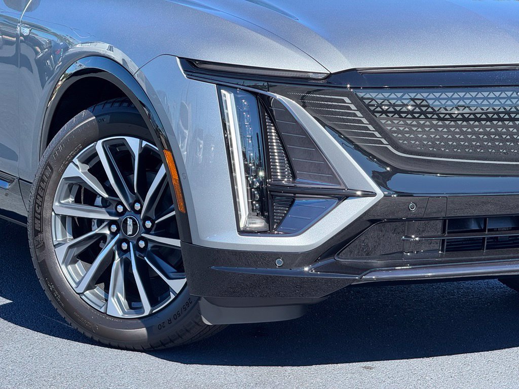 2027 Cadillac LYRIQ Sport - Photo 12