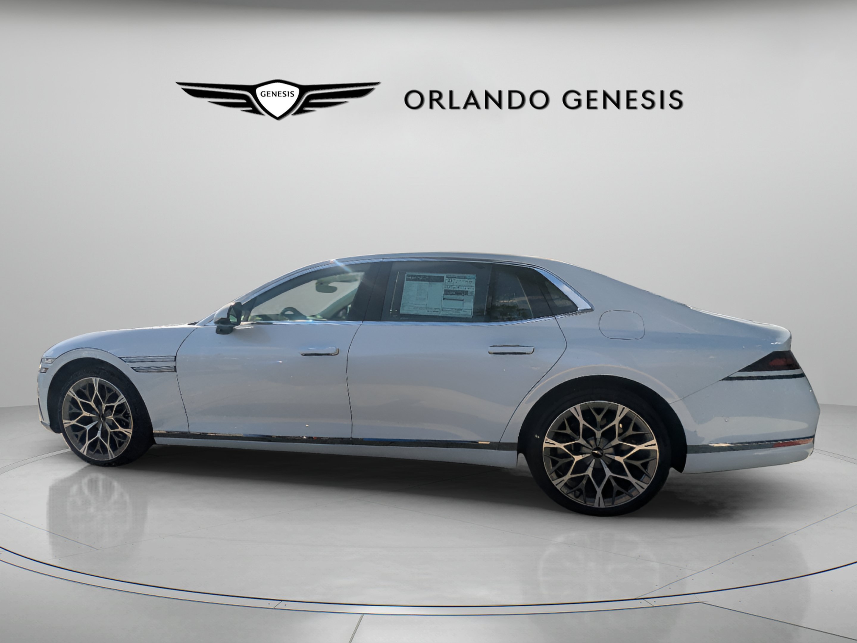 New 2026 Uyuni White Genesis 3.5T e-SC image 4