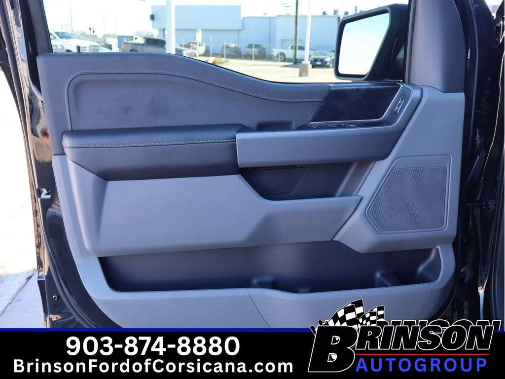 New 2025 Agate Black Metallic Ford XLT image 9
