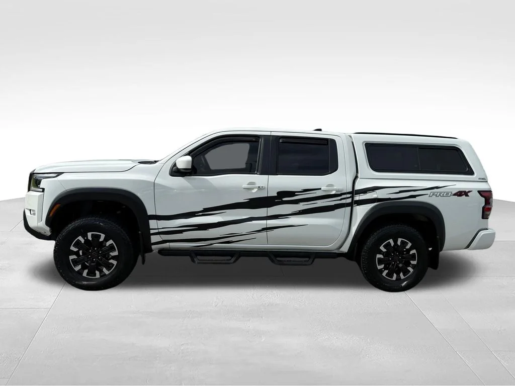 Used 2023 White Nissan PRO-4X image 2