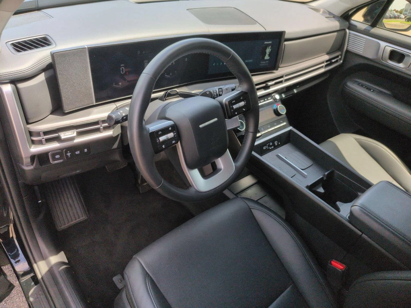 Used 2026 Phantom Black Hyundai SEL image 19