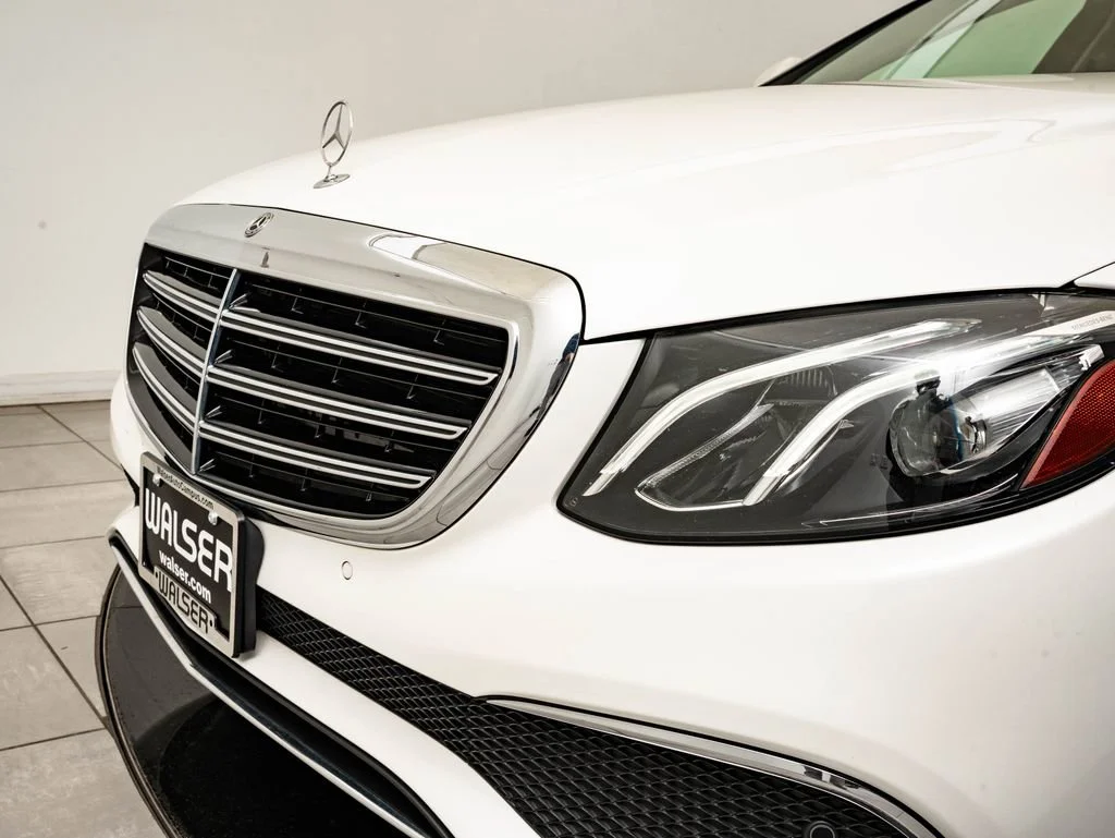 Used 2018 White Mercedes-Benz E 400 image 3