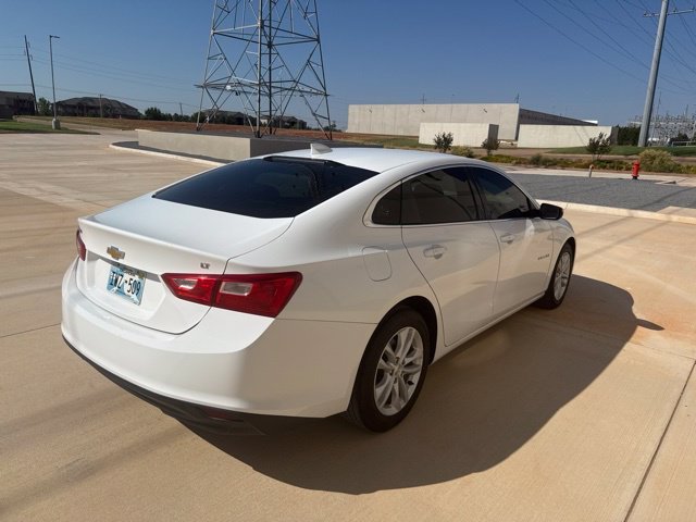 Used 2018 White Chevrolet LT image 5