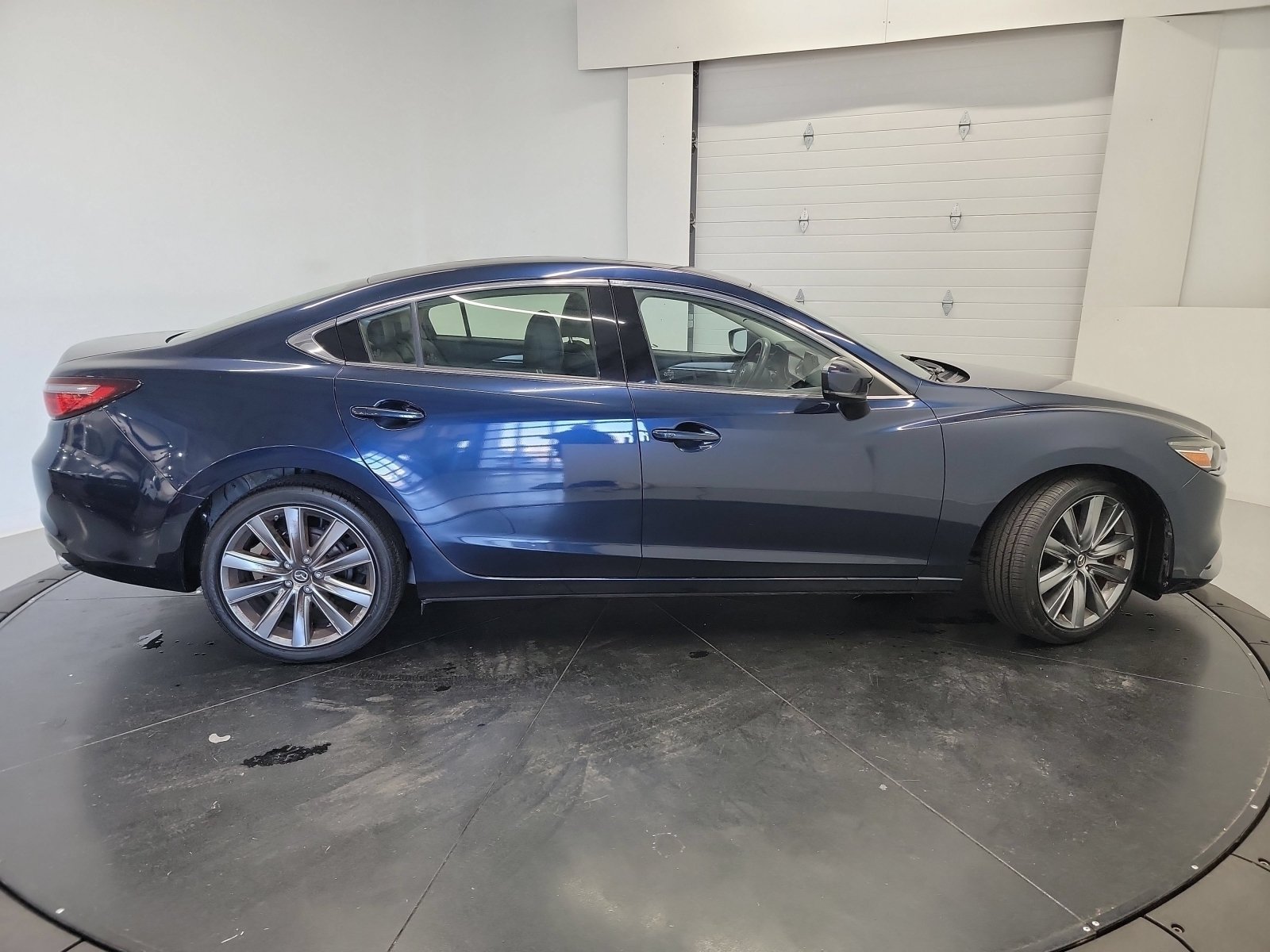 Used 2018 Machine Gray Metallic Mazda Touring image 9
