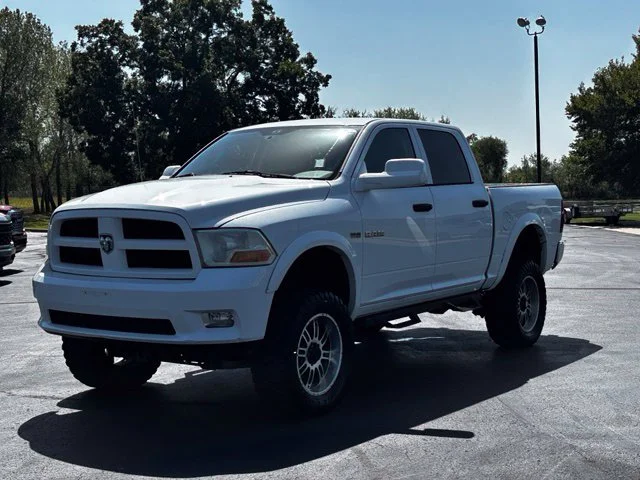 Used 2012 White Ram Express image 3