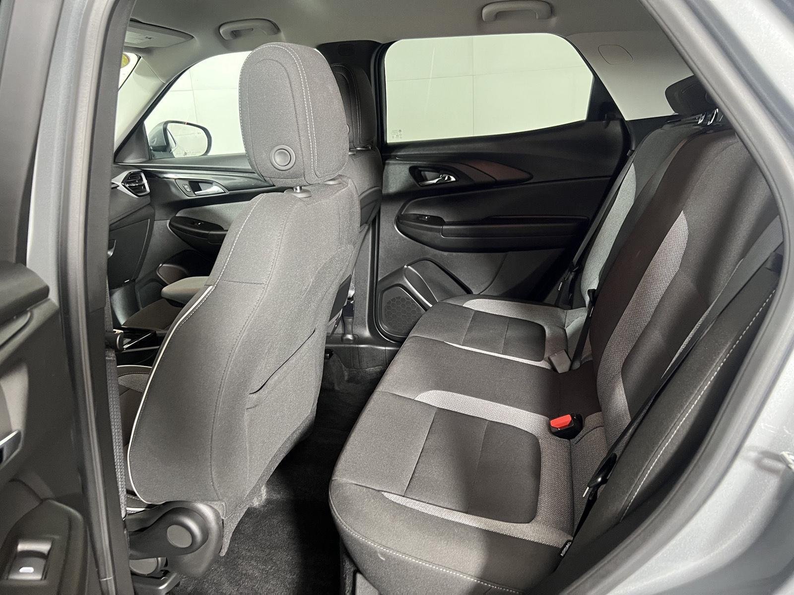 Used 2024 Sterling Gray Metallic Chevrolet LT image 25