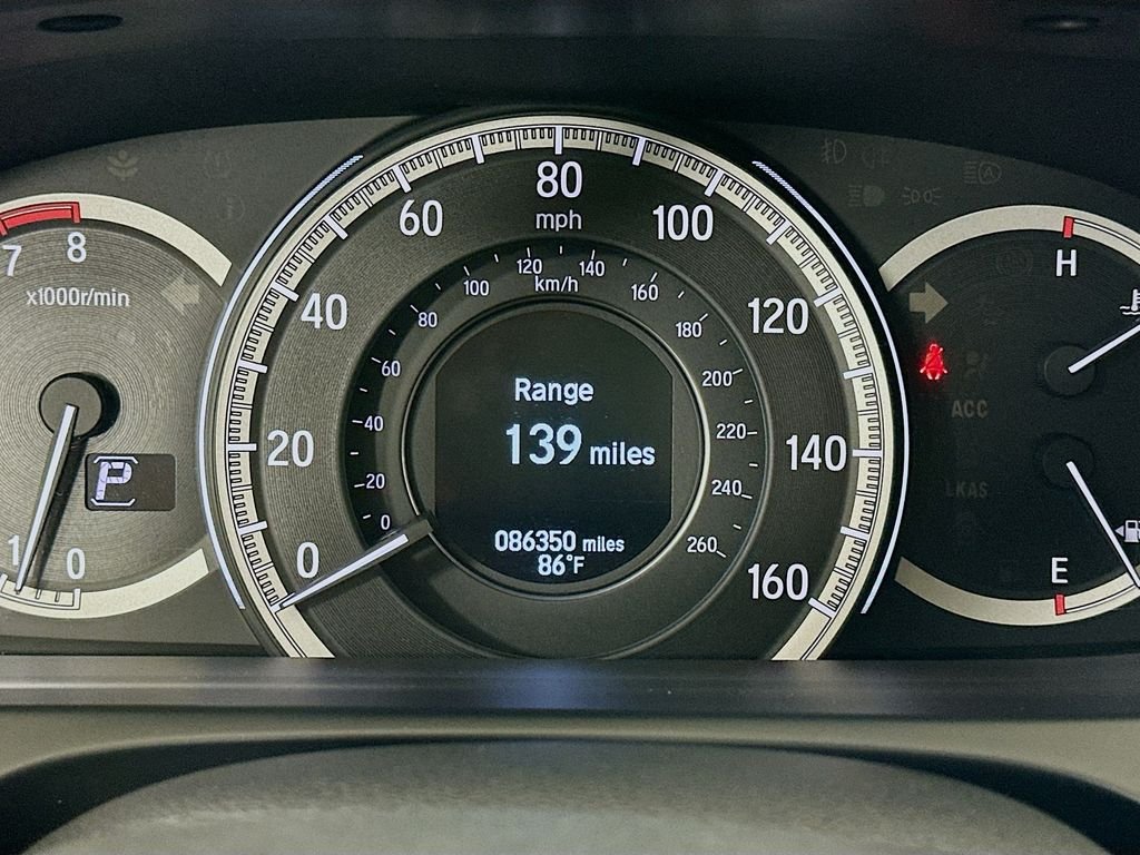 Used 2017 Crystal Black Pearl Honda Touring image 12