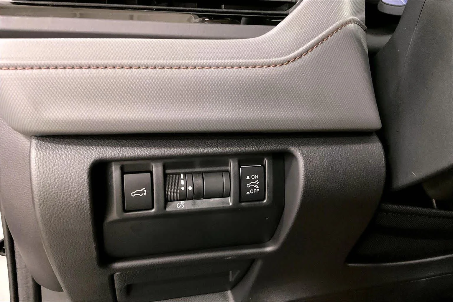 Used 2026 Crystal White Pearl Subaru Sport image 35