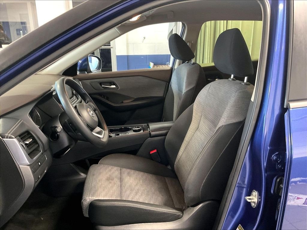 Used 2023 Blue Nissan SV image 10