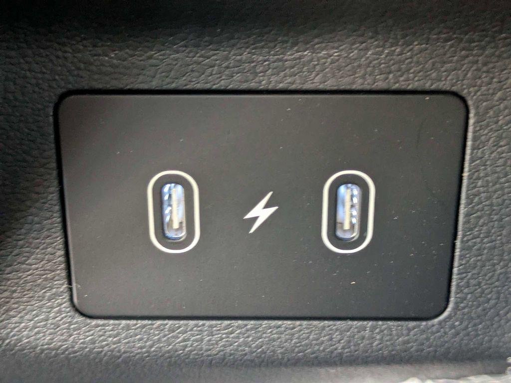 New 2026 Silver Hyundai SEL Convenience image 15