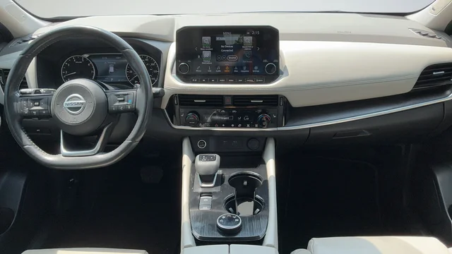 Used 2021 Blue Nissan SL image 17