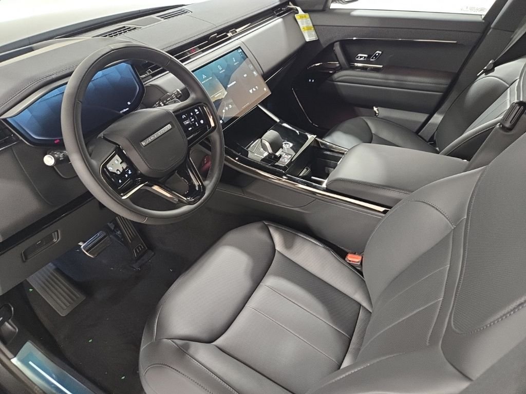 New 2026 Carpathian Grey Land Rover Dynamic SE image 21