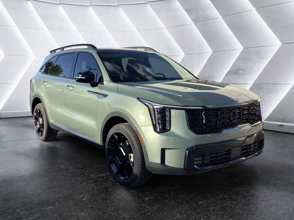 Used 2026 Green Kia X-Line EX image 1