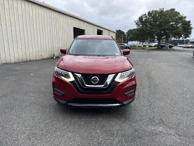 Used 2017 Red Nissan S image 2