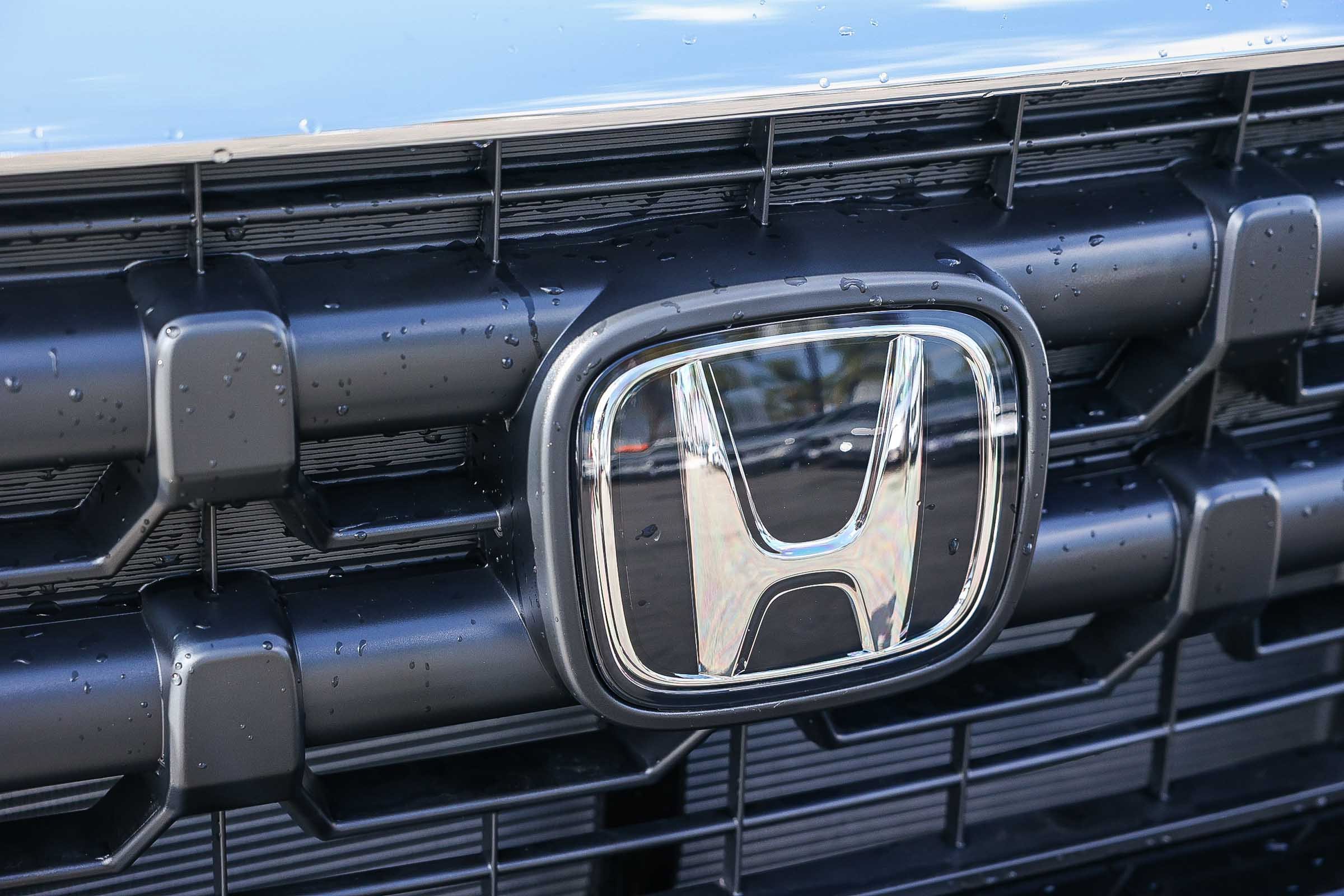 New 2026 Crystal Black Pearl Honda RTL AWD image 12