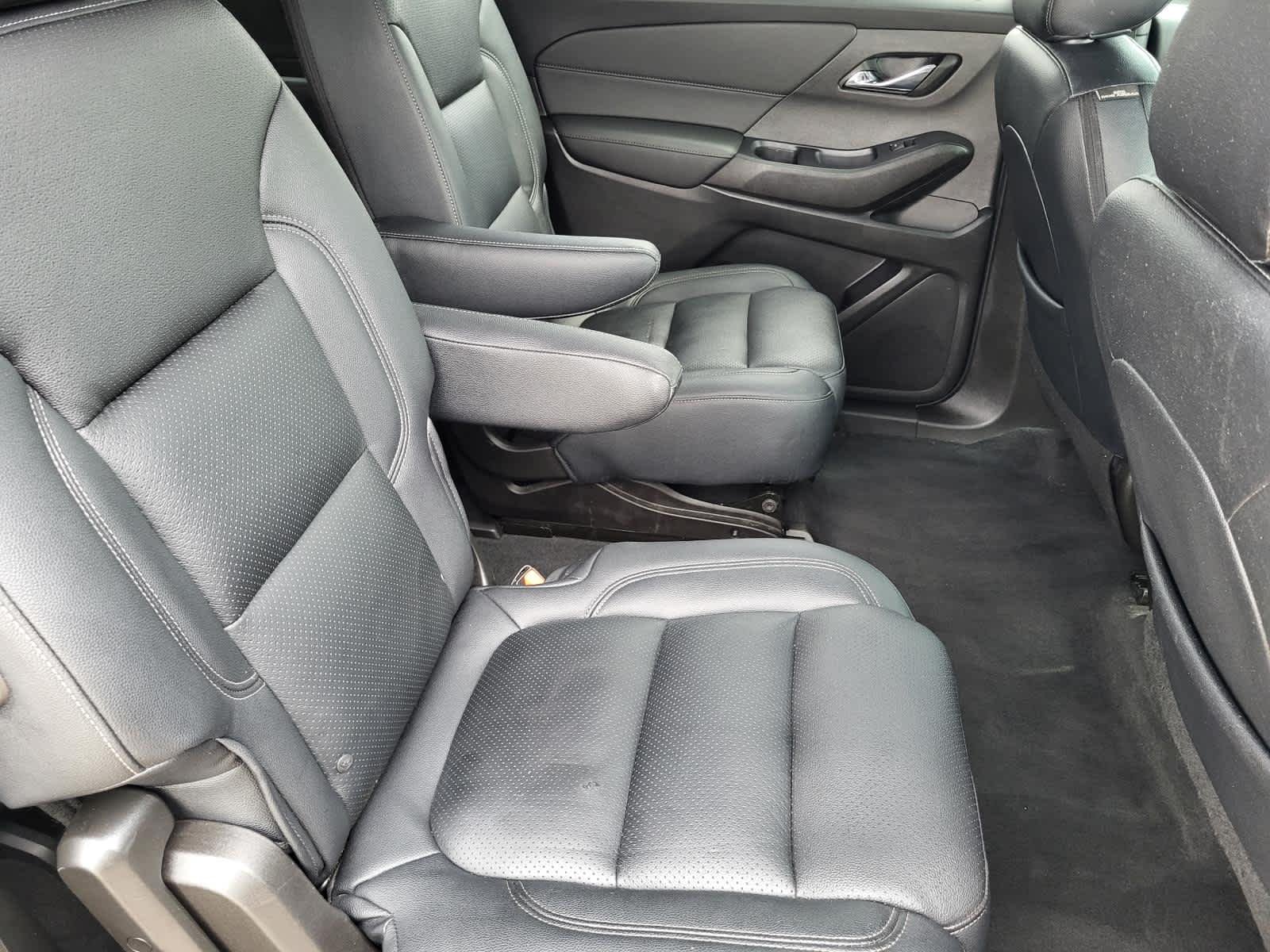 Used 2022 Northsky Blue Metallic Chevrolet LT Cloth image 11