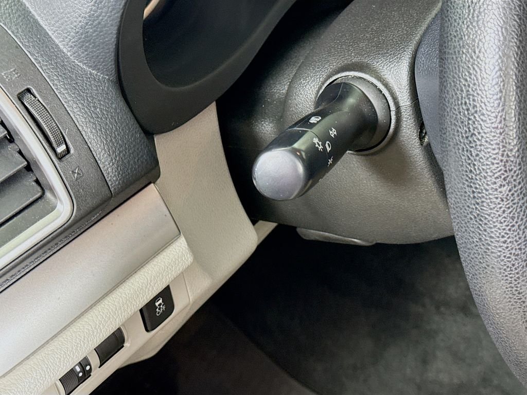Used 2017 Ice Silver Metallic Subaru Premium image 12