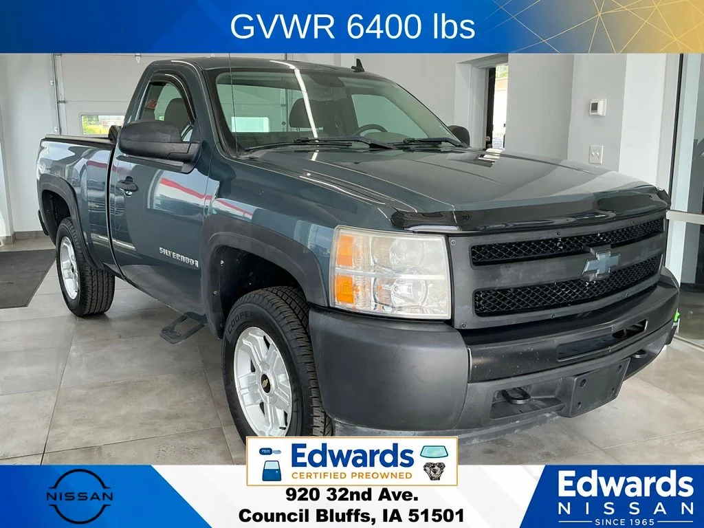 Used 2009 Chevrolet Silverado 1500 Work Truck with VIN 1GCEK14X89Z235946 for sale in Council Bluffs, IA